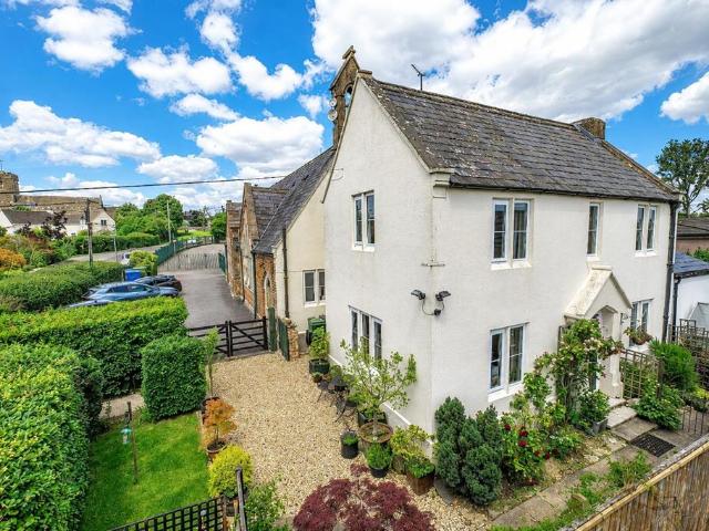 House for sale in Brinkworth