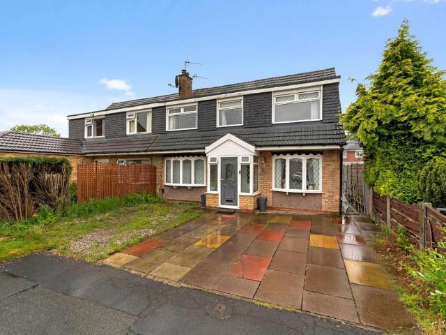 House for sale in Cheadle Hulme, Greater Manchester