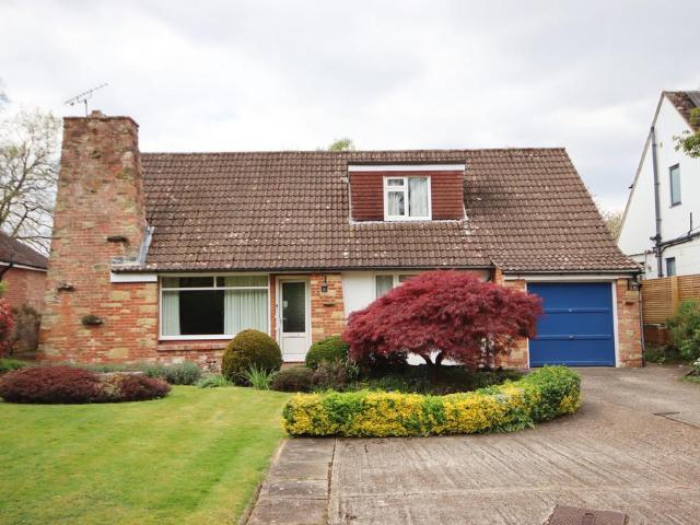 House for sale in Littlecote, West Sussex
