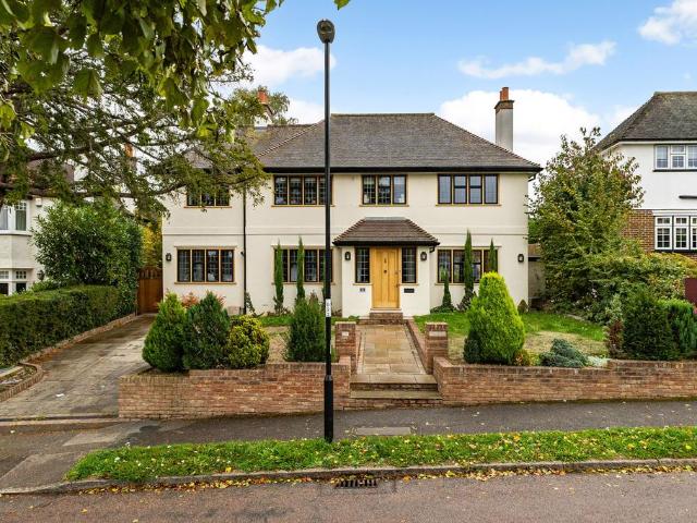 House for sale in London Borough of Croydon, Greater London
