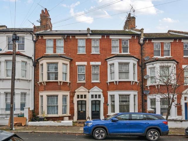 House for sale in Clapham Junction, Greater London