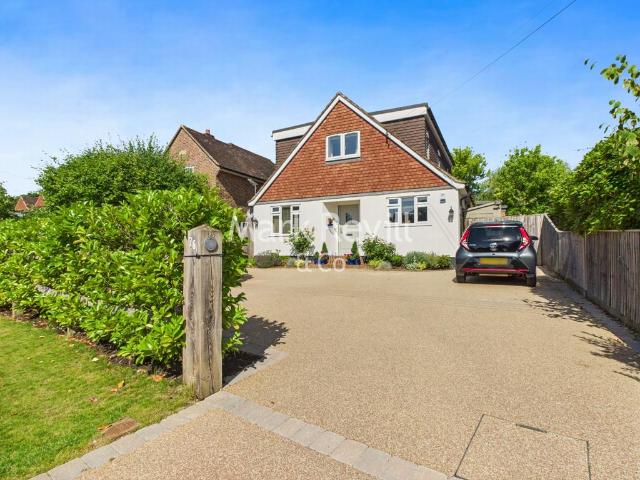 House for sale in Walstead, Perryfields