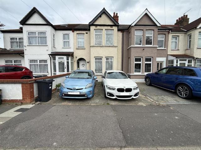 House for sale in Loxford, Seven Kings