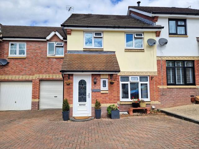 House for sale in Kenfig Hill, Wales