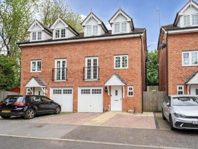 House for sale in Bolton Low Houses, Hampshire