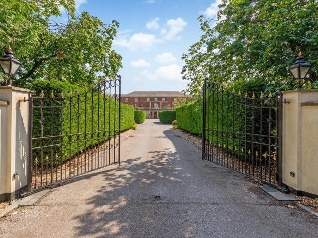 House for sale in Bishopdown, Wiltshire