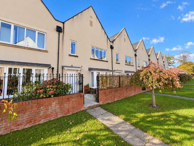 House for sale in Dursley, Stroud