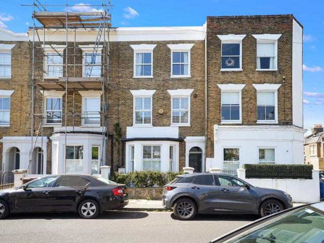 House for sale in East Dulwich, Greater London