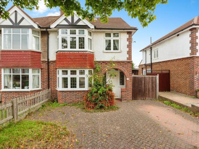 House for sale in Old Malden, Greater London