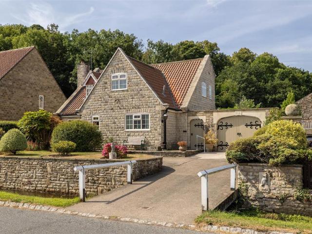 House for sale in Gilling East, North Yorkshire