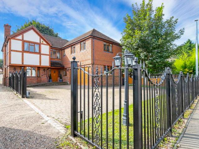 House for sale in Ongar, Epping