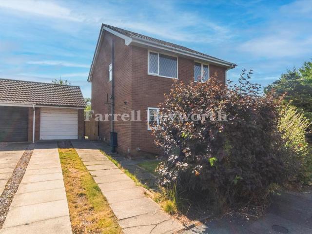 House for sale in Carnforth, Bare