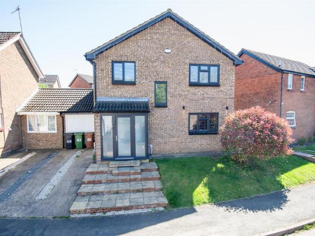 House for sale in Glenvale Park, Wellingborough