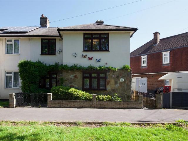 House for sale in Becontree, Greater London
