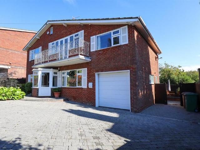 House for sale in Silverhill, Guestling Green
