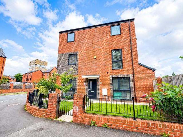 House for sale in Georgia, Greater Manchester