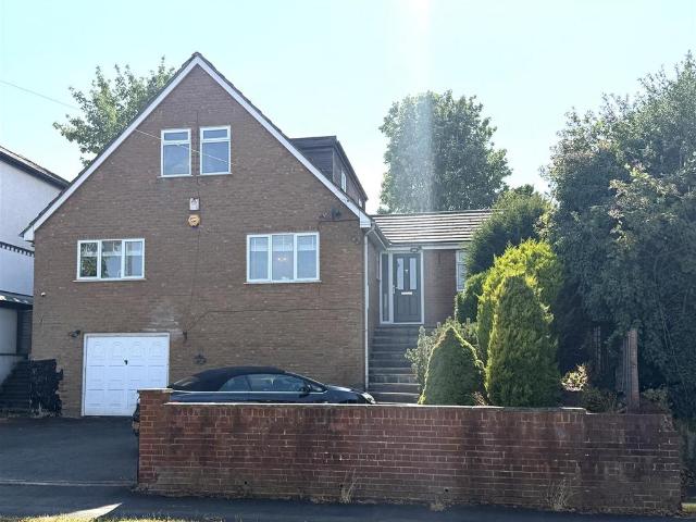 House for sale in Emscote, Green Close