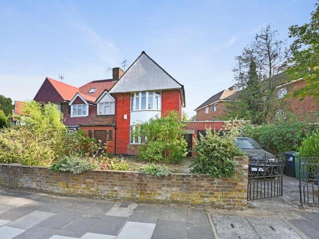 House for sale in London Borough of Ealing, Greater London