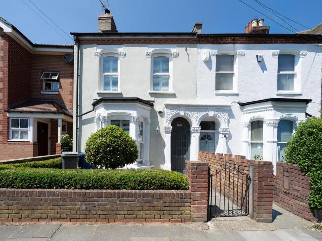 House for sale in Finchley, Greater London