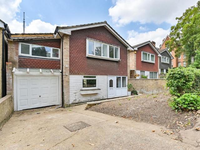 House for sale in London Borough of Croydon, Upper Norwood
