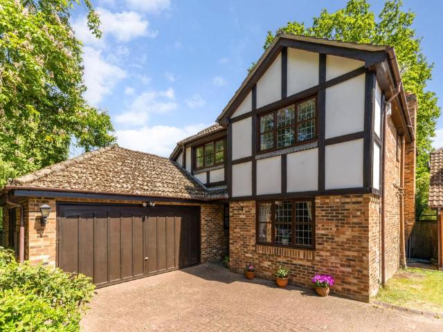 House for sale in Clewer Village, Windsor