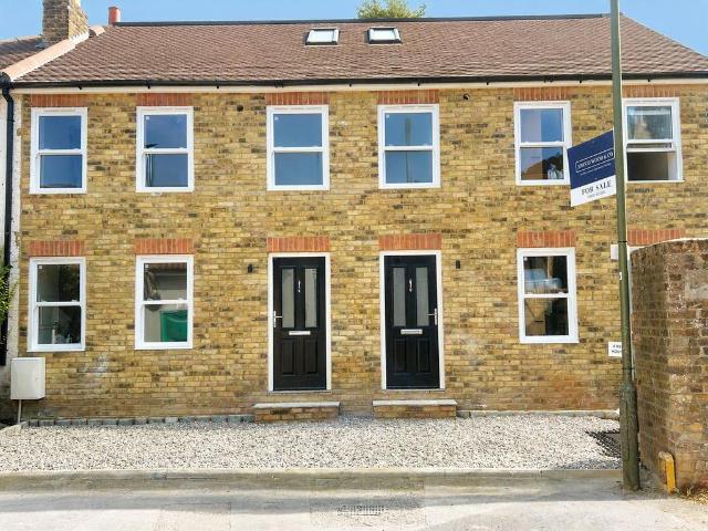 House for sale in Blackhills, Surrey