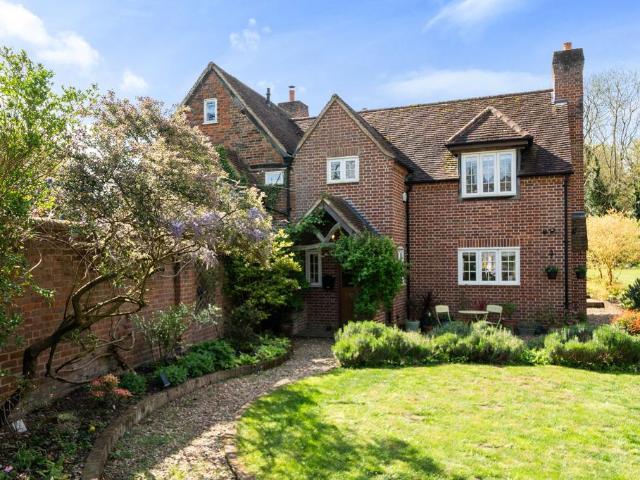 House for sale in Wooburn, Berghers Hill