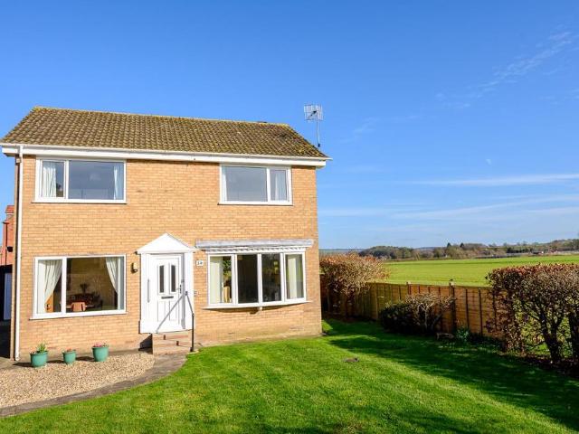 House for sale in Norton-on-derwent, North Yorkshire