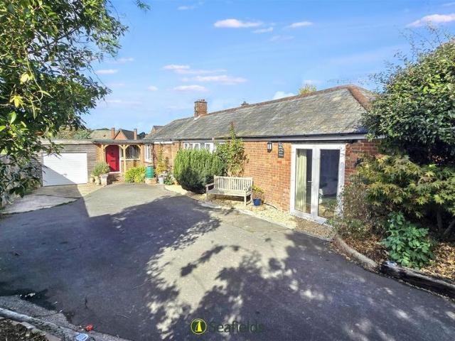 House for sale in Havenstreet and Ashey, Havenstreet