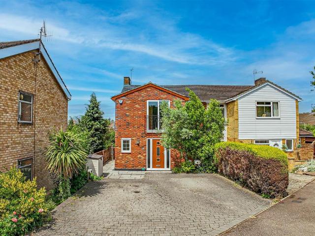 House for sale in Pouchen End, Hertfordshire