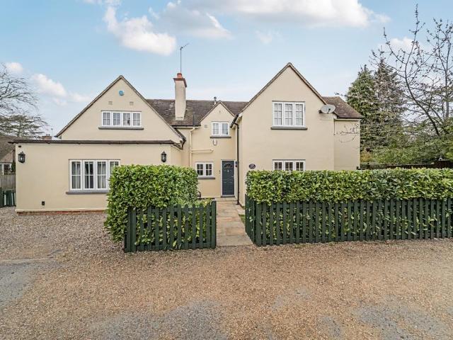 House for sale in Sunningdale