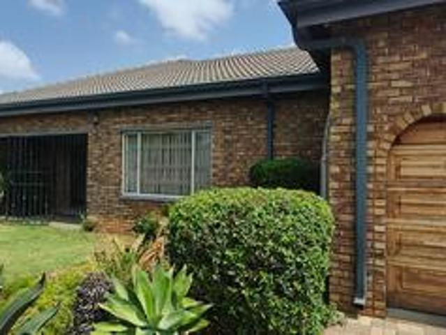 House for sale in Waterkloof, Gauteng
