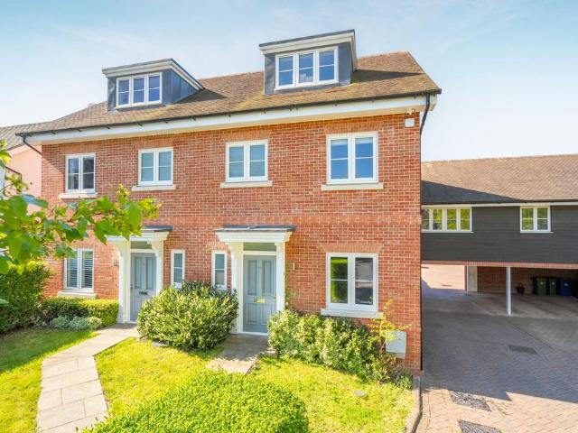 House for sale in Binfield