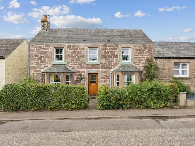 House for sale in Bankfoot, Scotland
