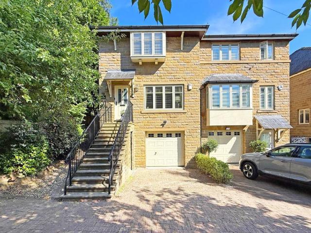 House for sale in Low Harrogate, Harrogate