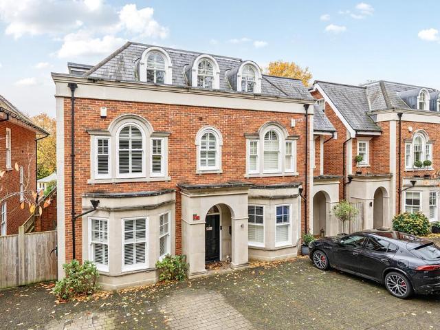 House for sale in Blackhills, Surrey