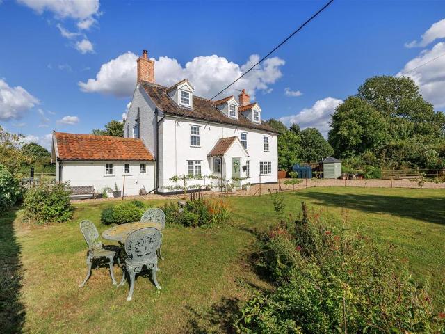 House for sale in Eastbridge, Suffolk