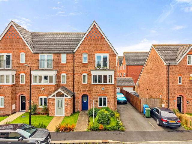 House for sale in Broadheath, Trafford Park