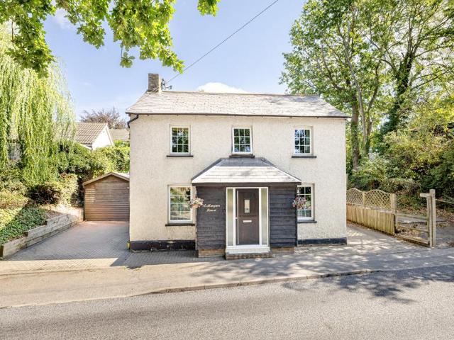 House for sale in Gaston Green, Duton Hill