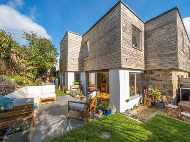 House for sale in Tresean, Cubert
