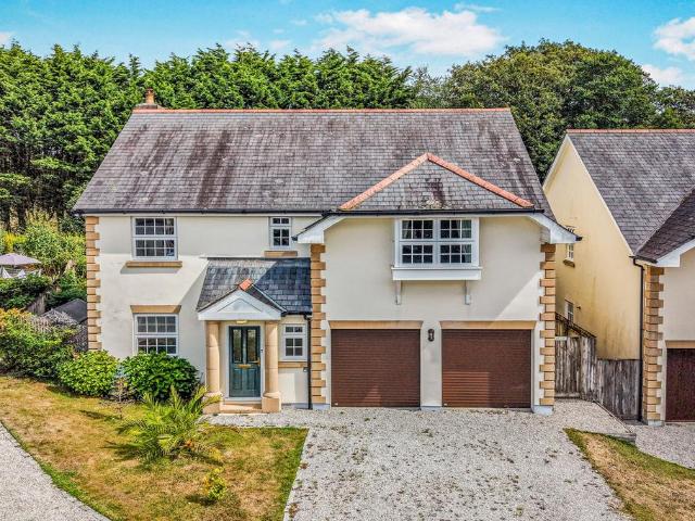 House for sale in Illogan, Cornwall