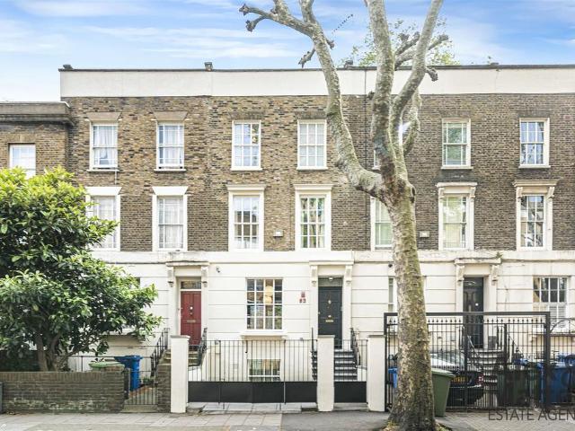 House for sale in Old Kent Road, Greater London