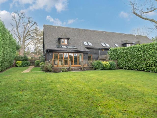 House for sale in Pinner, Greater London