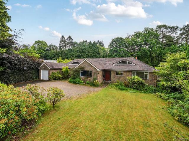 Bungalow for sale in Fole, Surrey