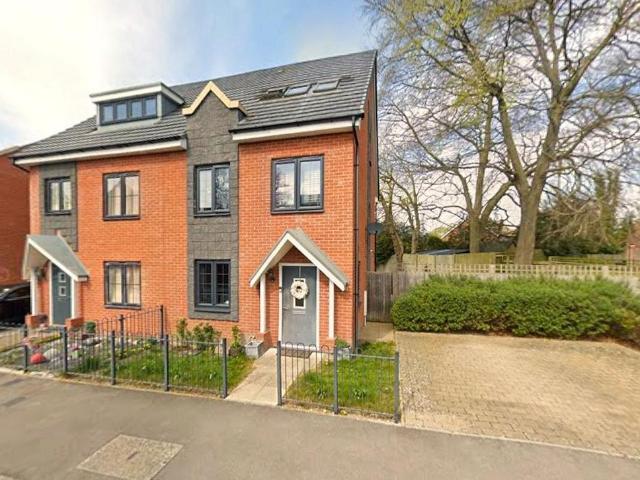 House for sale in Daws Hill, Cressex