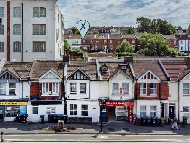 House for sale in Hollingdean, Brighton & Hove