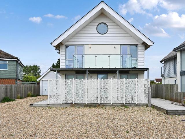 House for sale in Heathlands, East Sussex