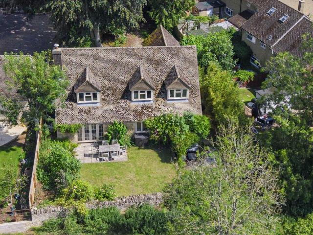 House for sale in Black Bourton, Oxfordshire