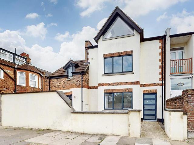 House for sale in Noel Park, Greater London