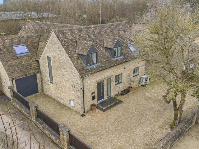 House for sale in Evershot, Oxfordshire